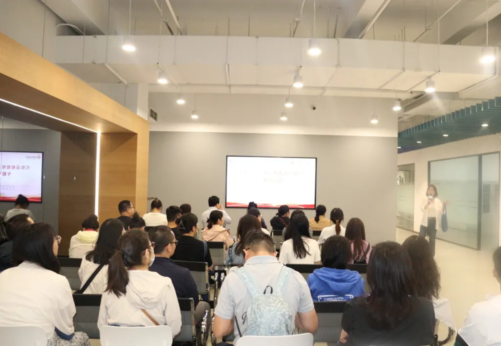 1762219145418215.jpg 640 (1).jpg